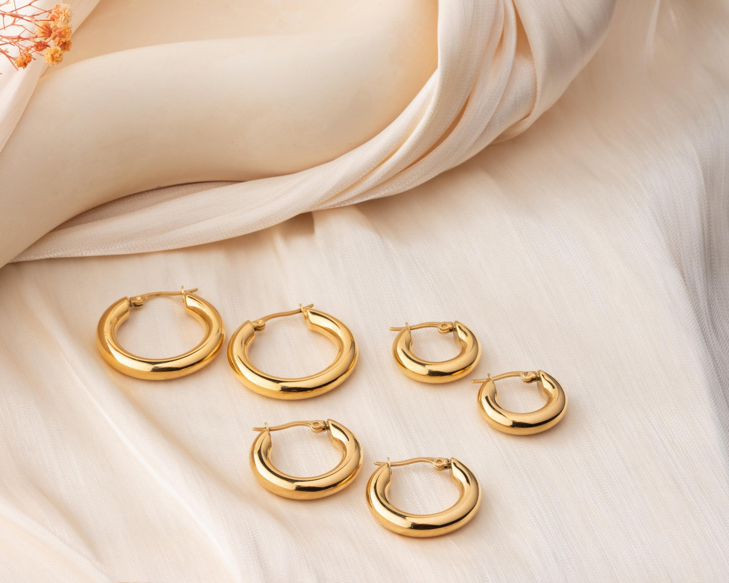 18K Gold Hoops Earrings, Handmade Earrings for Her anti Tarnish Hoop Earrings Thick Huggie Earrings Waterproof Hypoallergenic Steel Earrings