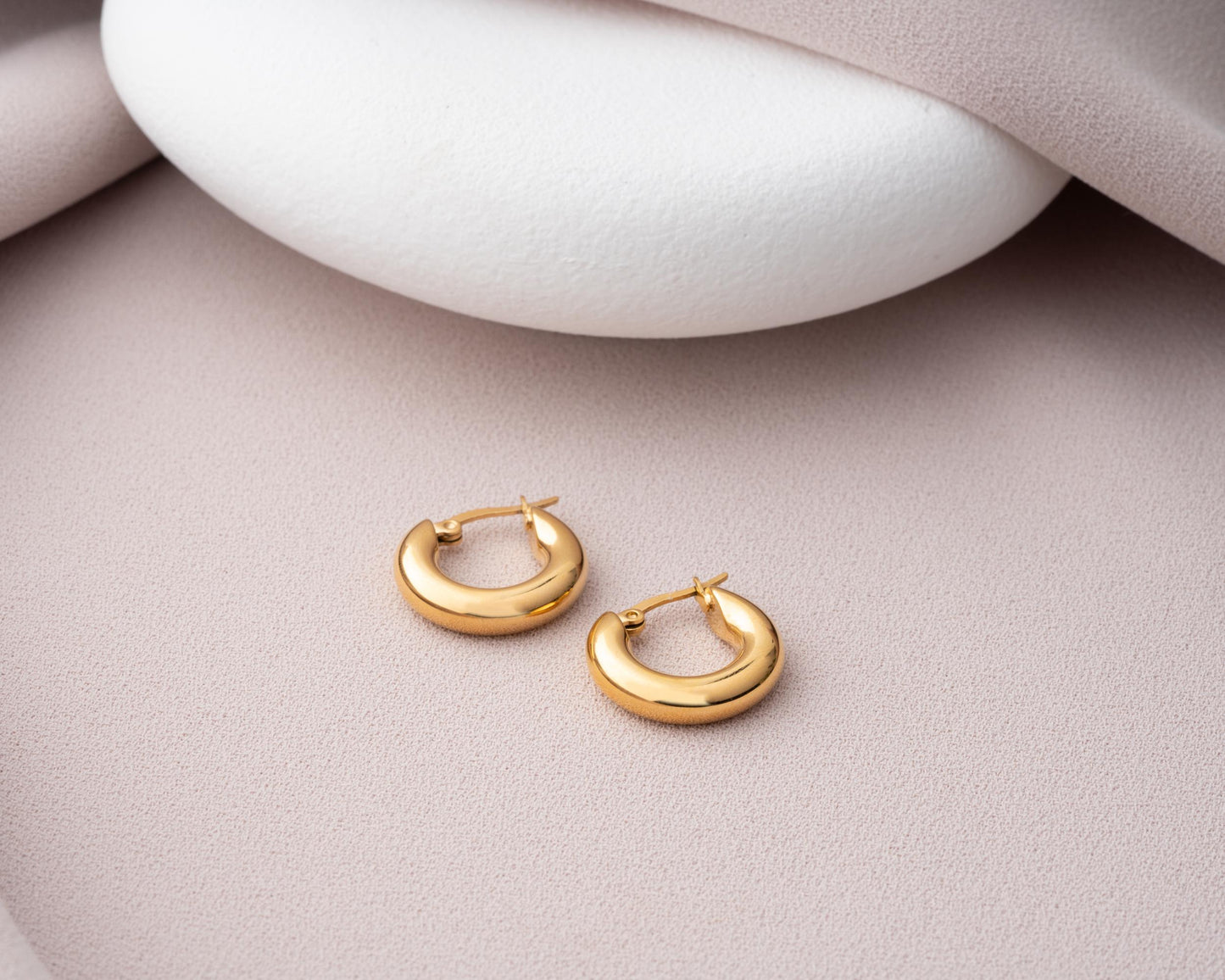 18K Gold Hoops Earrings, Handmade Earrings for Her anti Tarnish Hoop Earrings Thick Huggie Earrings Waterproof Hypoallergenic Steel Earrings