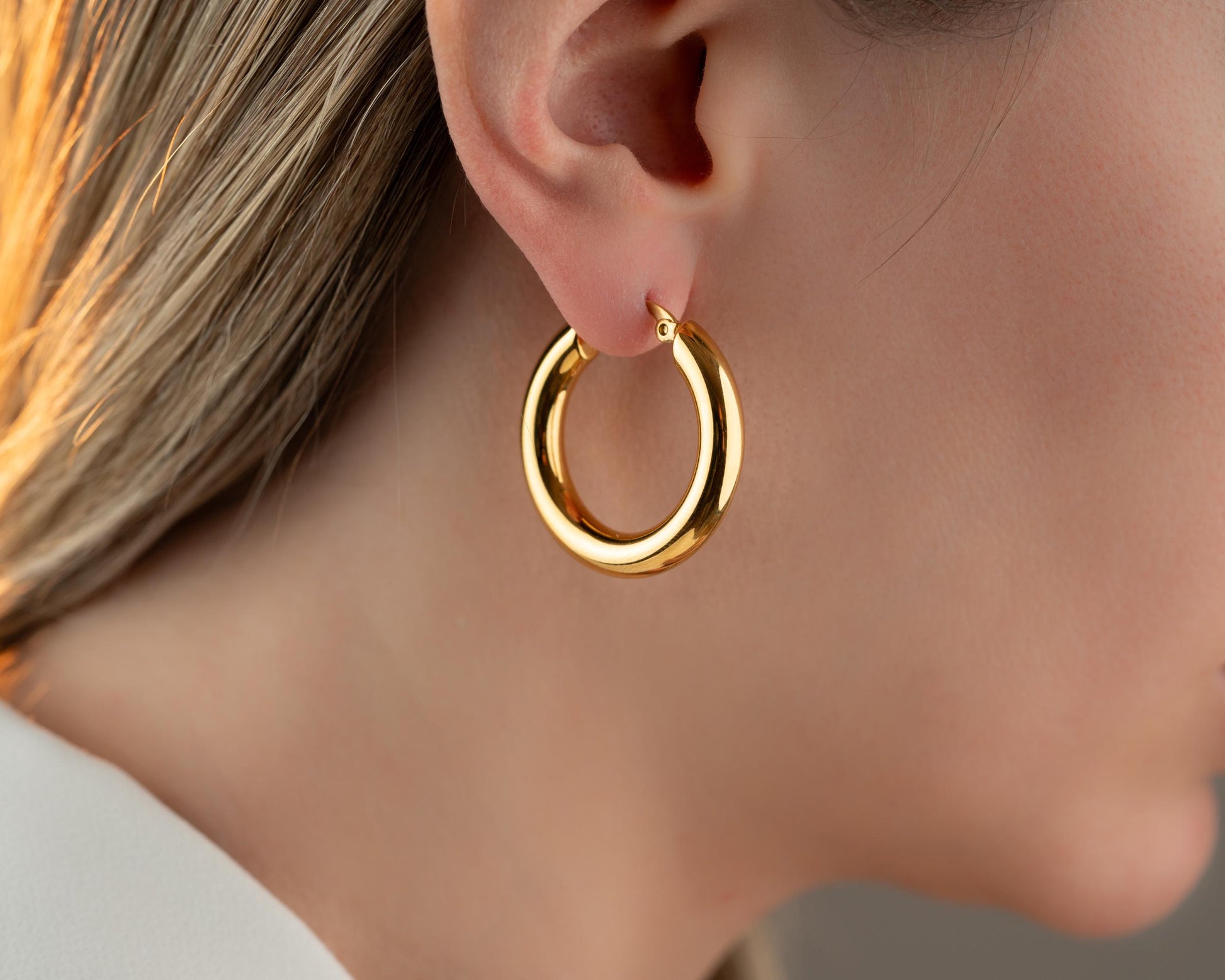 18K Gold Hoops Earrings, Handmade Earrings for Her anti Tarnish Hoop Earrings Thick Huggie Earrings Waterproof Hypoallergenic Steel Earrings